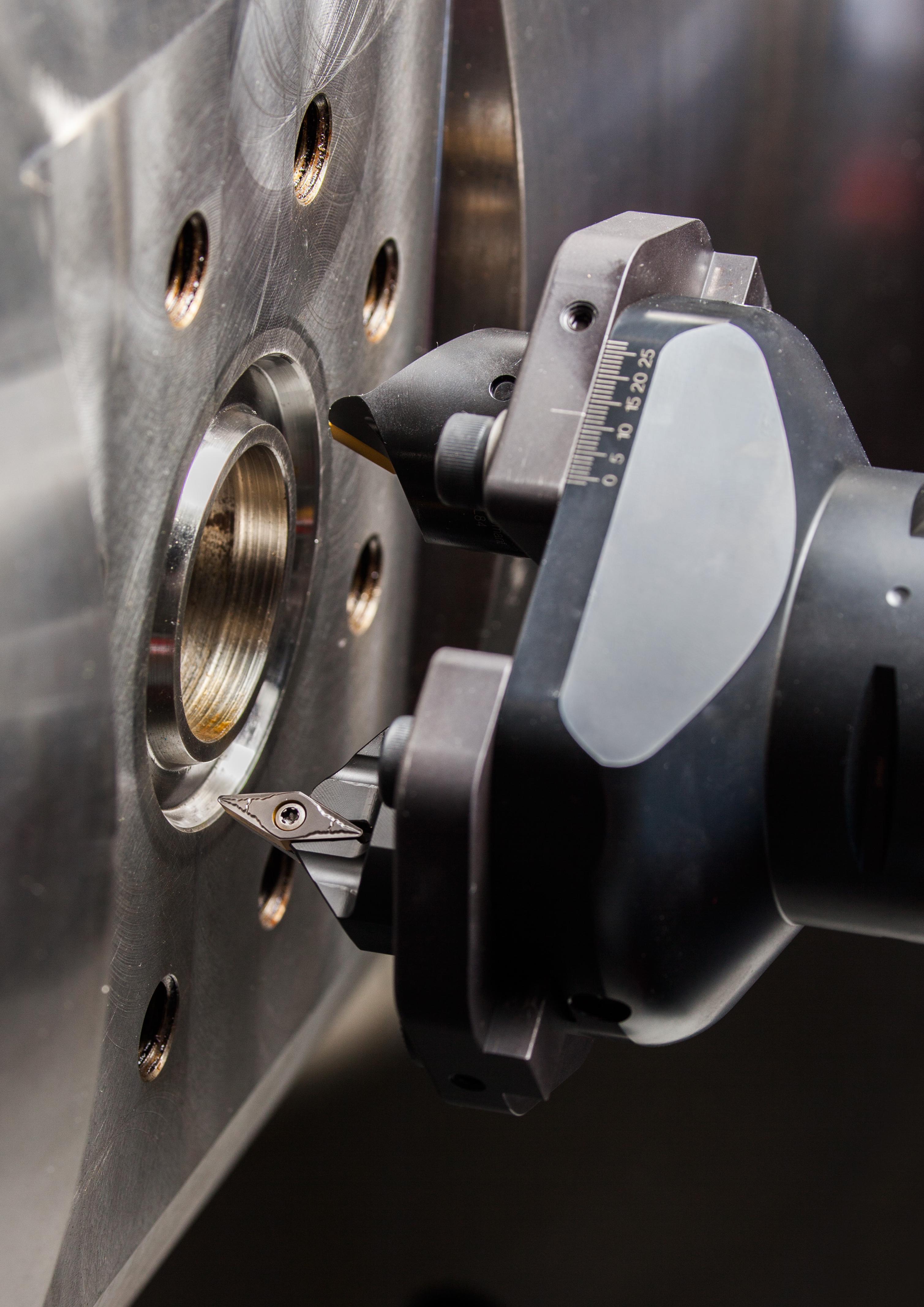 1216 Sandvik Coromant Каталог SANDVIK COROMANT 2015 Металлорежущие вращающиеся инструменты и станочная инструментальная оснастка Стр. 